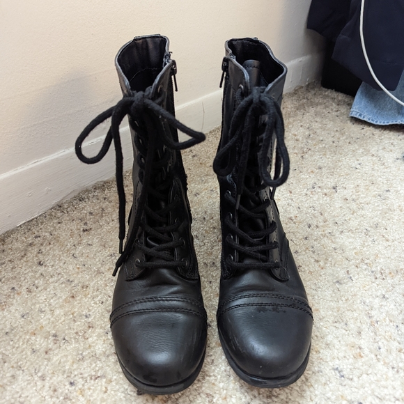Black combat boots, Size 8 - Picture 2 of 8